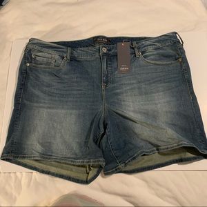 Torrid 4/5 in Sort PRM Stretch Neptune Size 26 NWT